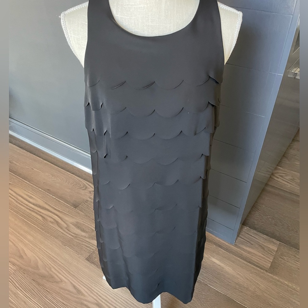 White House Black Market Scallop black Dress sz 12